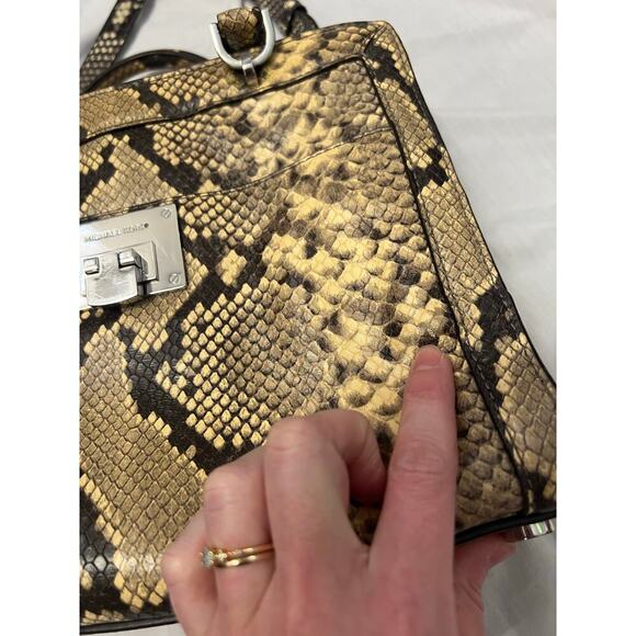 Michael Kors Python Jet Set Crossbody Removable Strap Bag GS - Picture 7 of 9